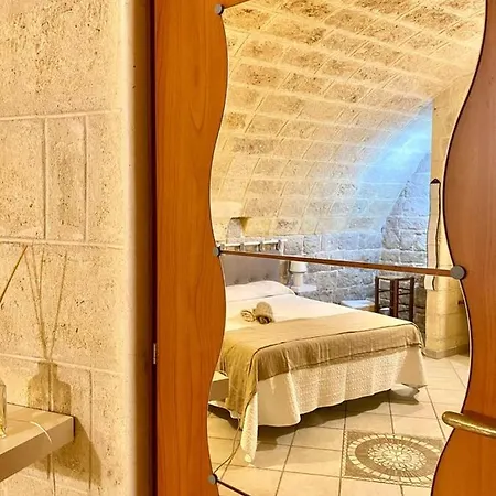 Arco 166 Stanza Privata 4* Trani